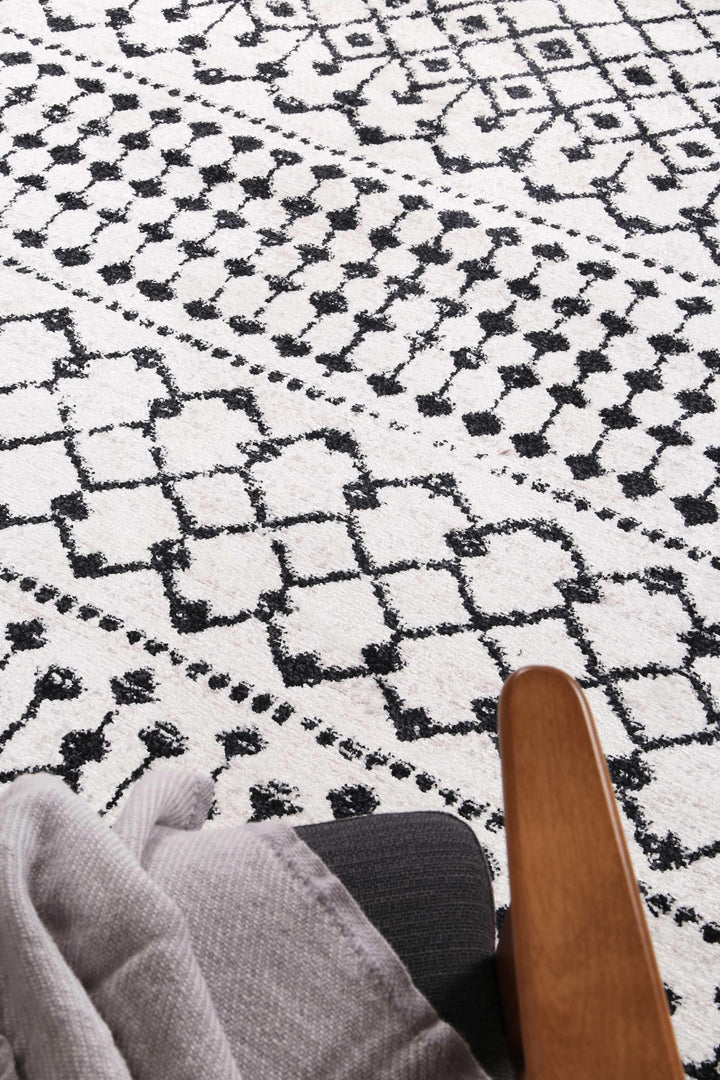 Alice Tribal Black White Rug - The Rugs