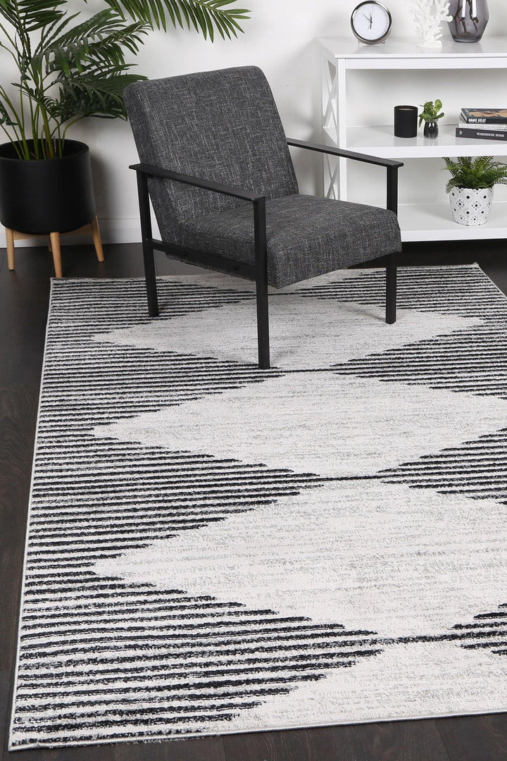 Layla Abstract Diamond Charcoal - The Rugs